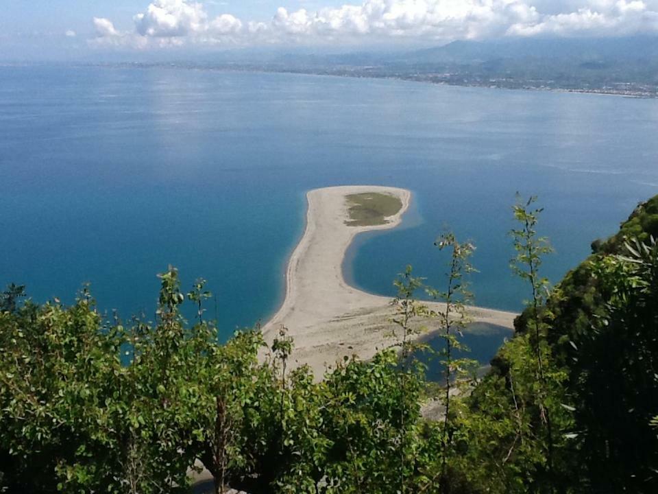 Golfo Di Tindari Apartments Falcone Εξωτερικό φωτογραφία