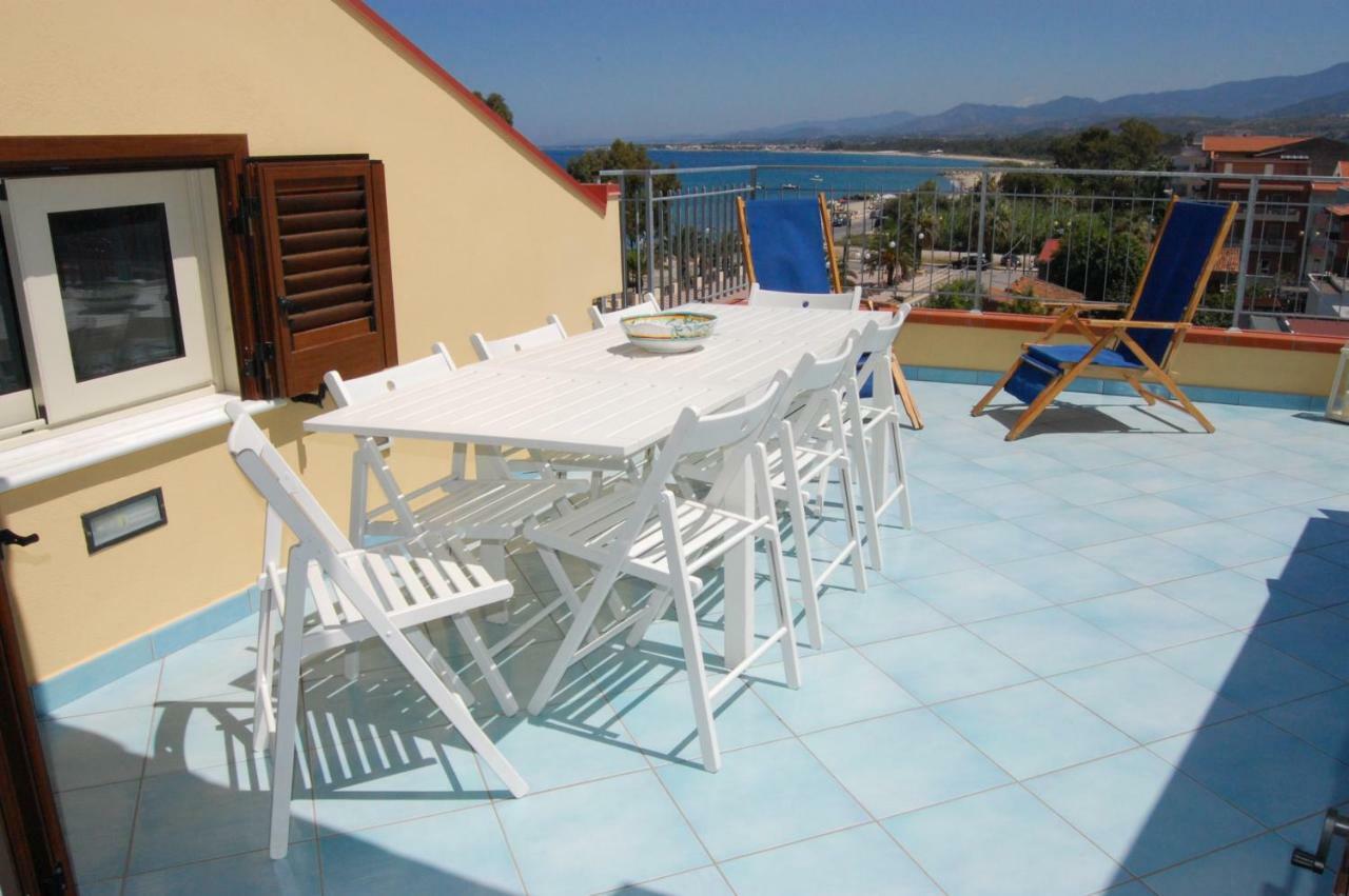 Golfo Di Tindari Apartments Falcone Εξωτερικό φωτογραφία