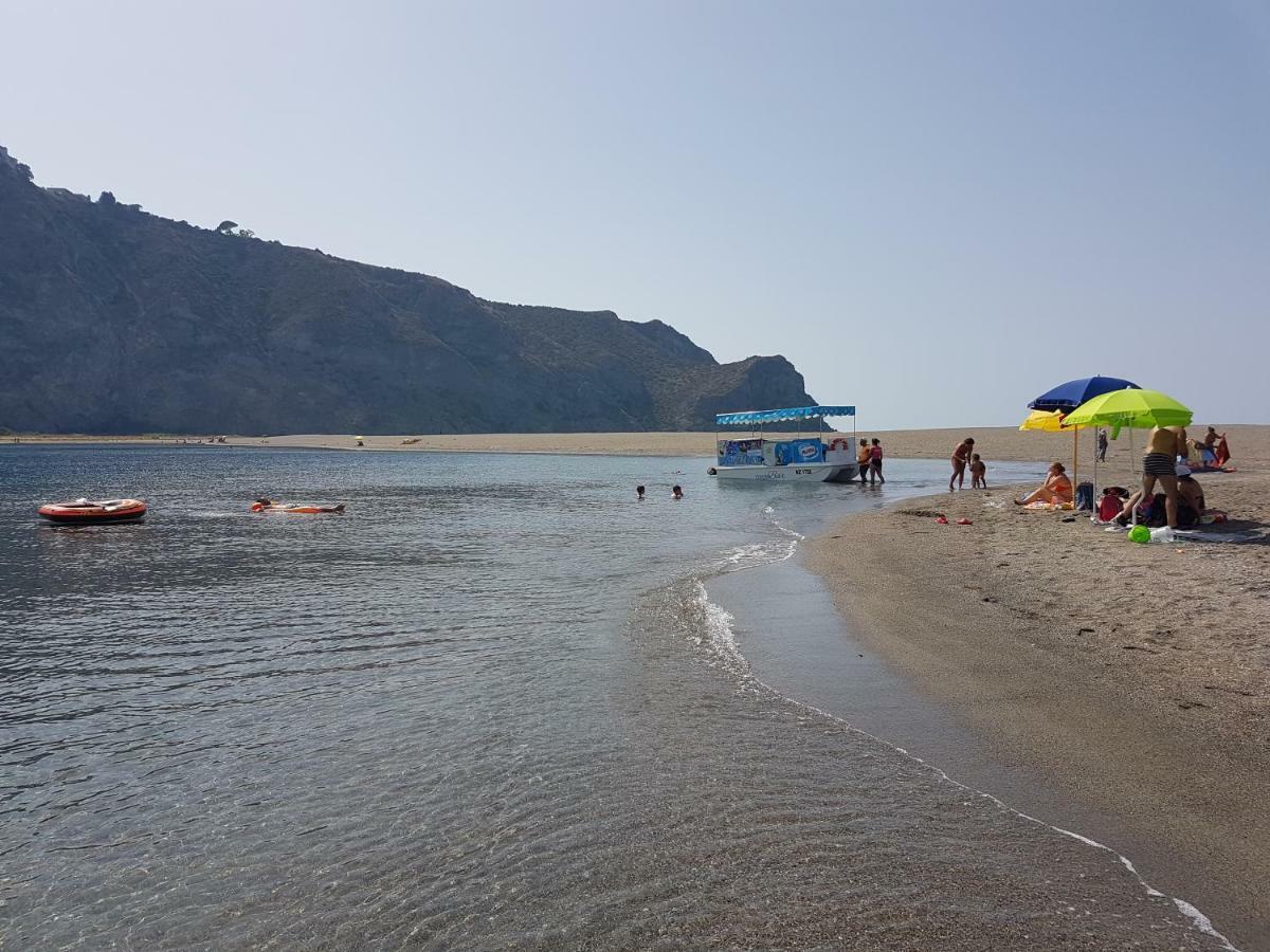 Golfo Di Tindari Apartments Falcone Εξωτερικό φωτογραφία